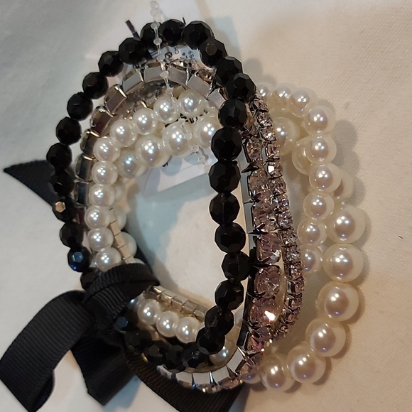 NWT Joe Fresh 5pc rhinestone & pearls bracelet - Picture 6 of 6